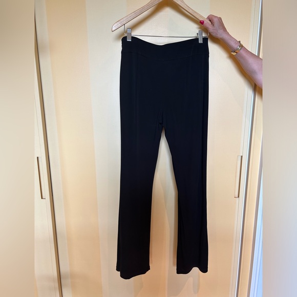 BLACK SAKS FIFTH AVENUE SIZE 6 - Picture 4 of 4